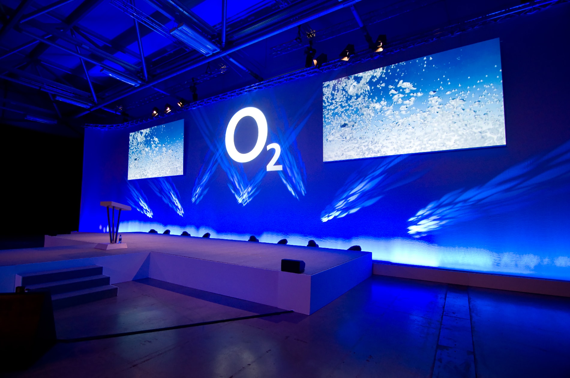 Hall 5 O2 Conference 2